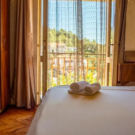 Stone House Dioniz Holiday home Brnistrova