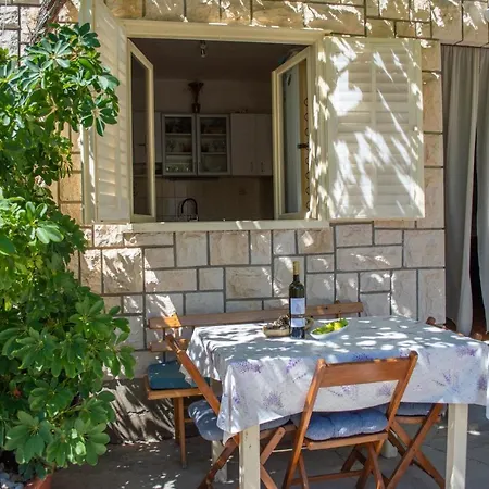 Stone House Dioniz Holiday home Brnistrova